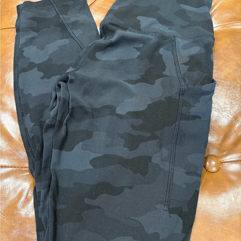 Align High Rise 25” Heritage 365 Camo Deep Coal Multi